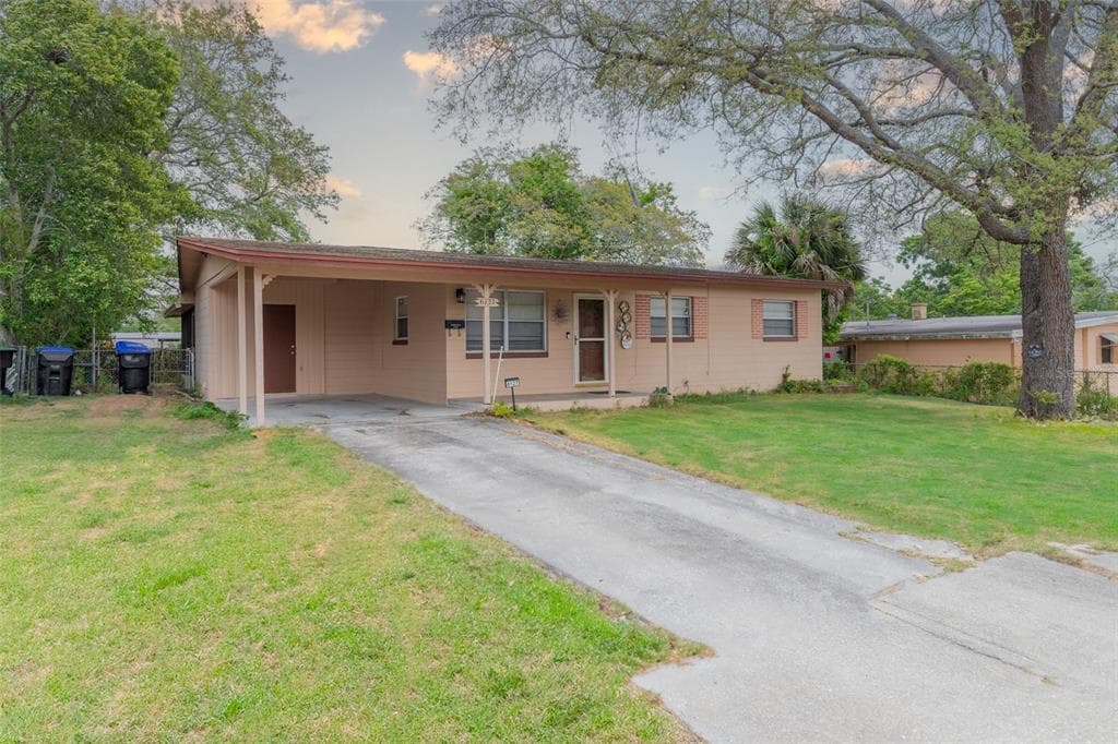 6127 BOLLING DRIVE ORLANDO, FL 32808