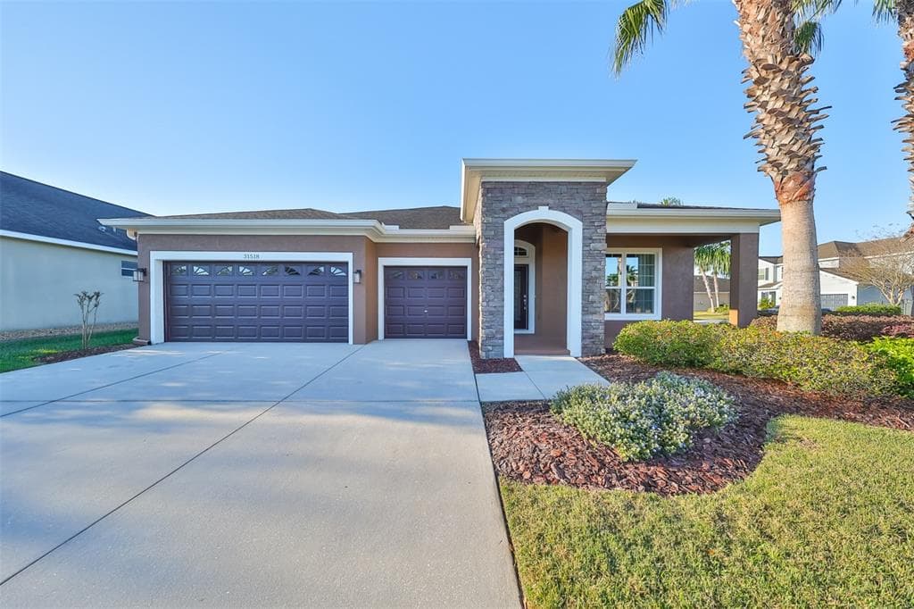 31518 BEARDED OAK DRIVE WESLEY CHAPEL, FL 33543