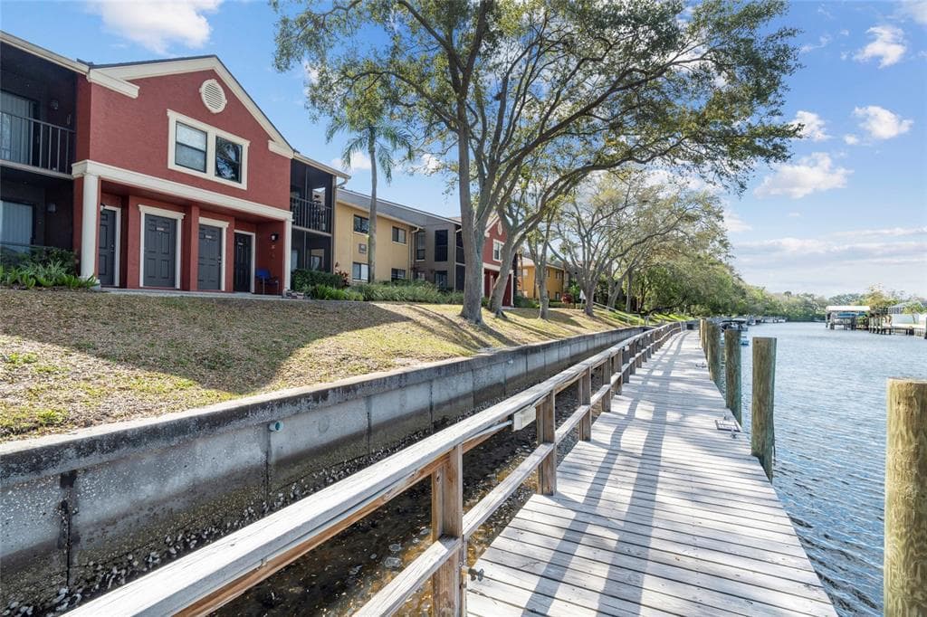 5554 BAYWATER DRIVE UNIT 5554 TAMPA, FL 33615