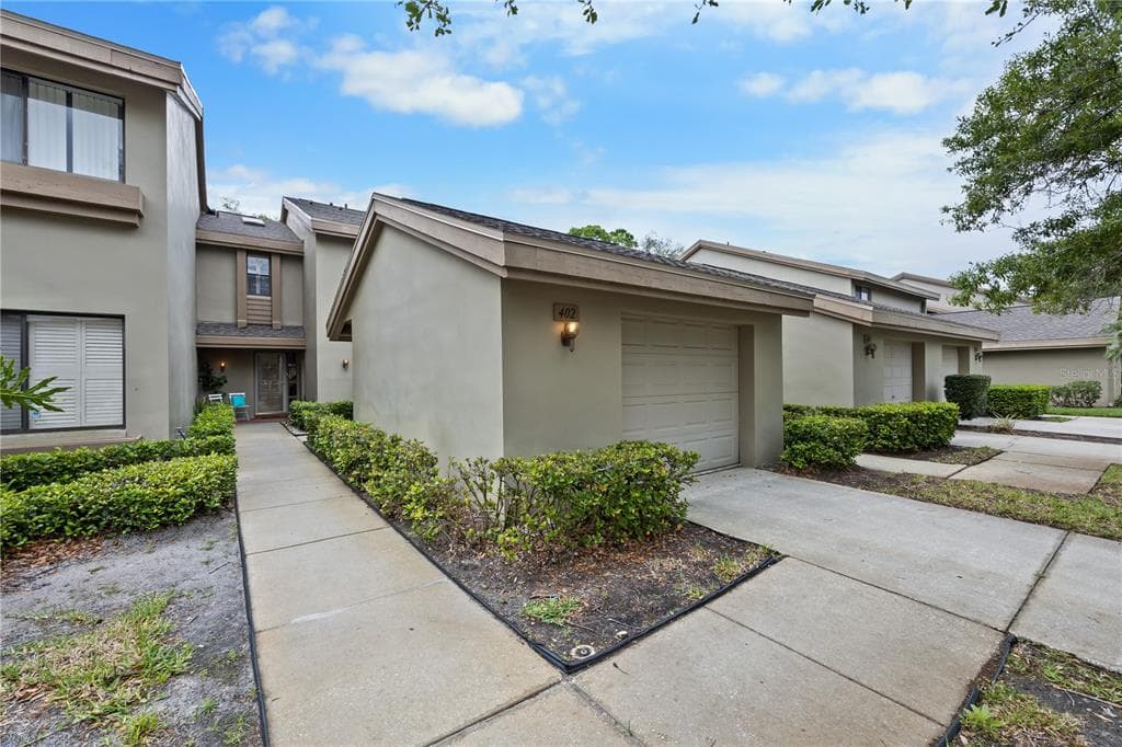 3016 LANDMARK BOULEVARD UNIT 402 PALM HARBOR, FL 34684