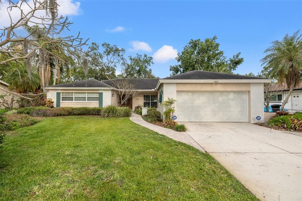 5257 VENETIAN BOULEVARD NE ST PETERSBURG, FL 33703