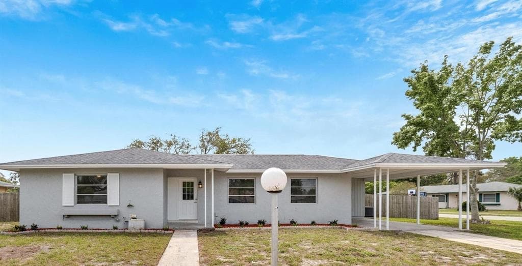 1306 LODGE CIRCLE SPRING HILL, FL 34606
