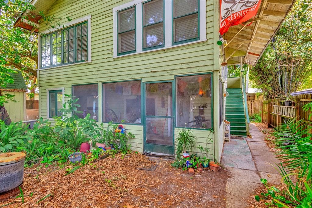 104 W EMMA STREET TAMPA, FL 33603