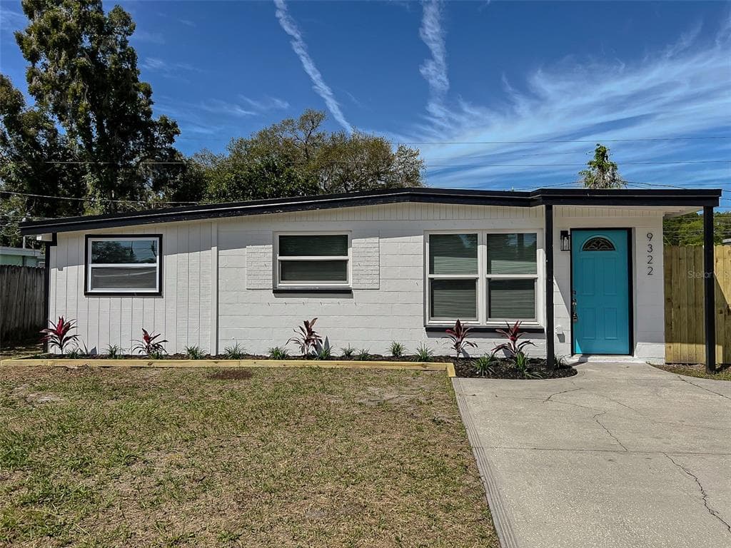 9322 88TH WAY SEMINOLE, FL 33777