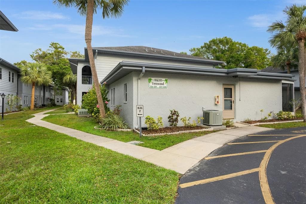 10800 US HIGHWAY 19 N UNIT 228 PINELLAS PARK, FL 33782