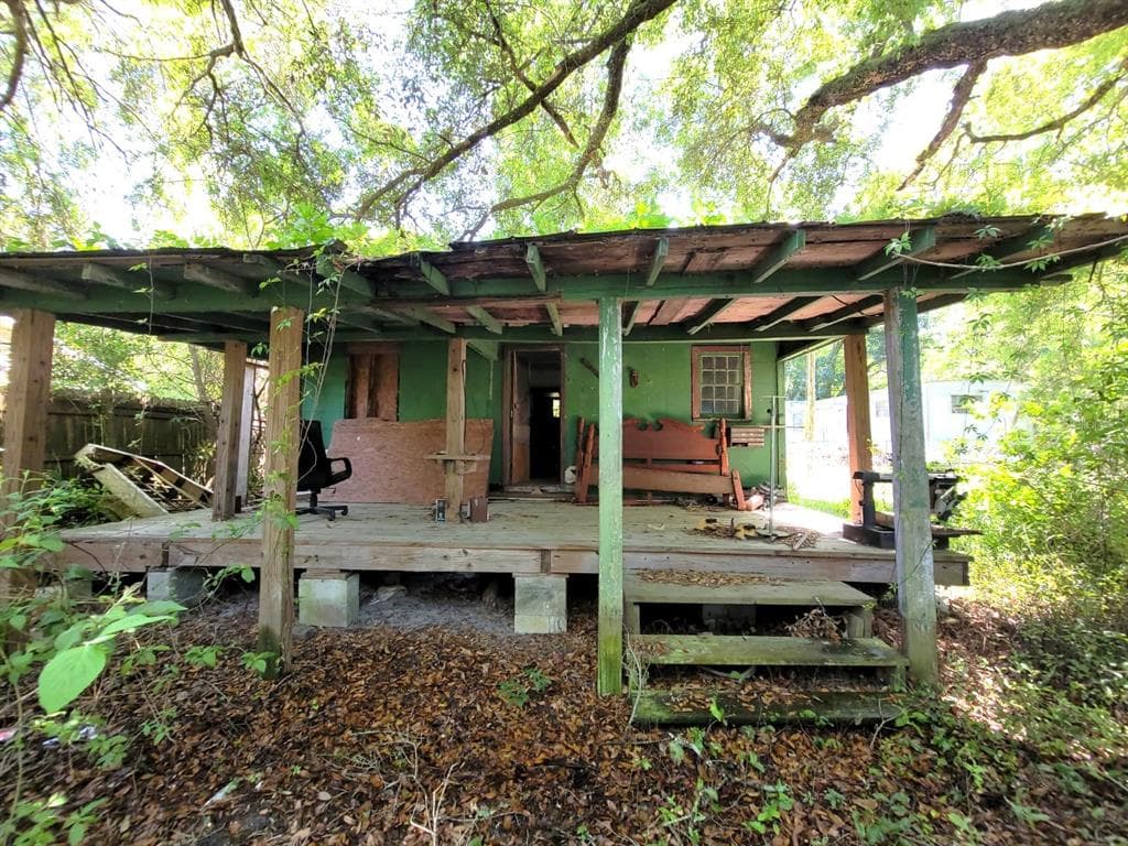 5012 SMITH LAKE ROAD KEYSTONE HEIGHTS, FL 32656