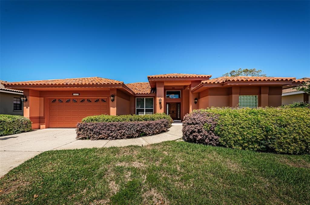 11577 SHELLY CIRCLE SEMINOLE, FL 33772