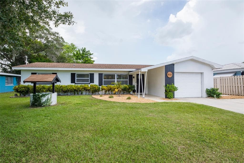 1733 S JEFFERSON AVENUE LARGO, FL 33756