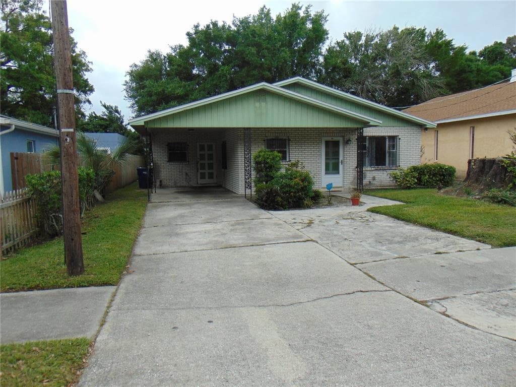 3908 W LAUREL STREET