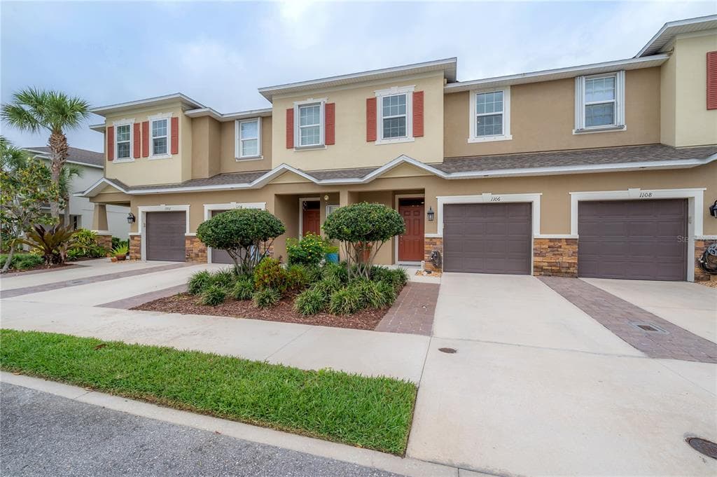 1106 VINEYARD LN OLDSMAR, FL 34677