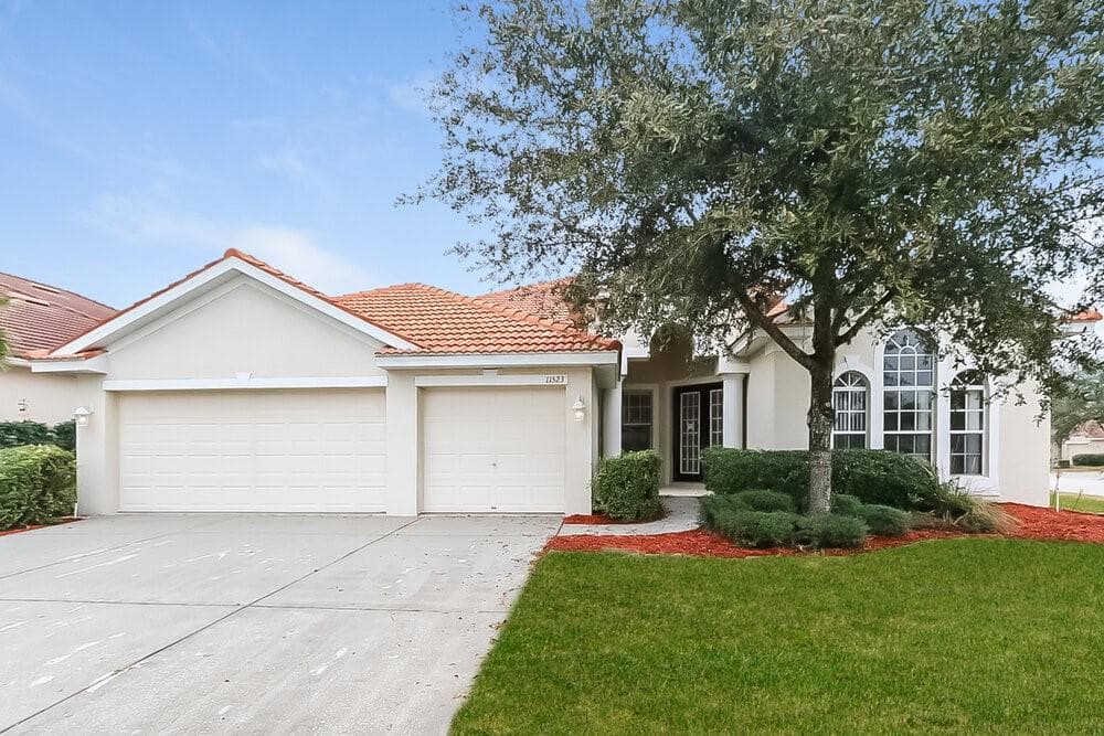11523 OYSTER BAY CIRCLE NEW PORT RICHEY, FL 34654