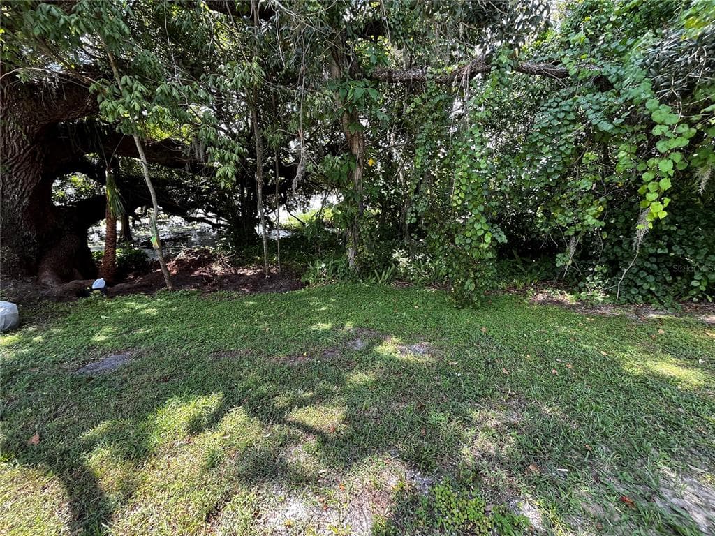 3235 E YUKON STREET TAMPA, FL 33604