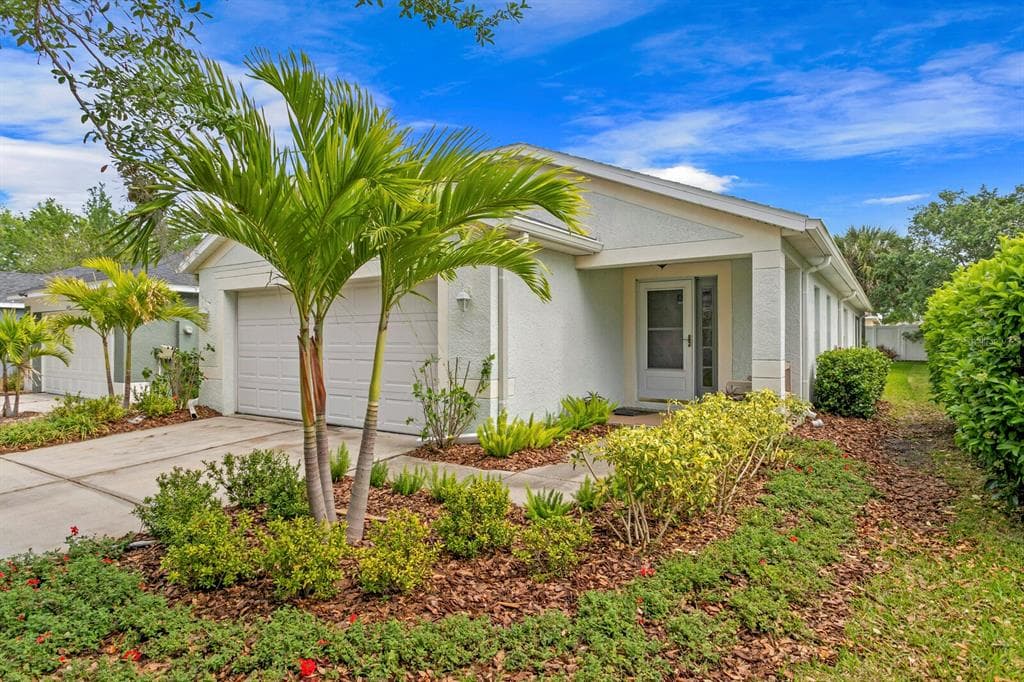 11412 CRESTLAKE VILLAGE DRIVE