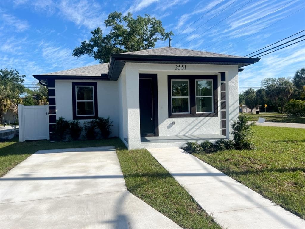 2551 LANGDON AVENUE S ST PETERSBURG, FL 33712