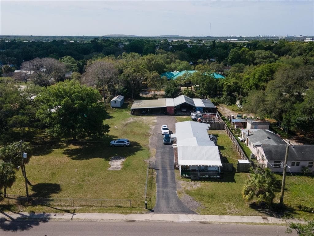 5307 E COLUMBUS DRIVE TAMPA, FL 33619