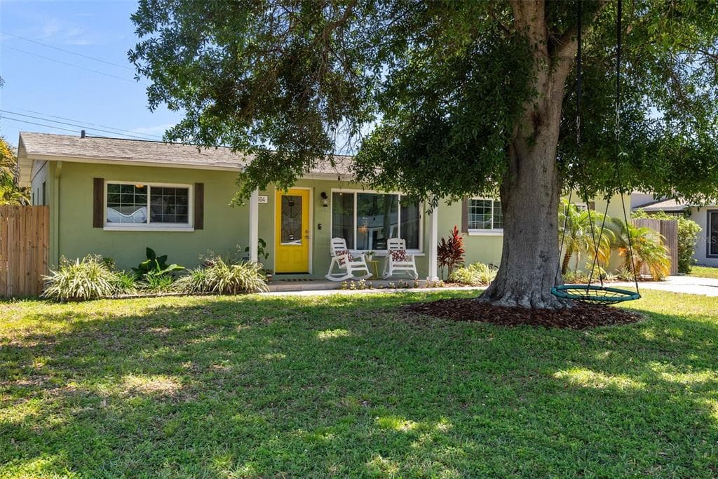 4504 S CORTEZ AVE TAMPA, FL 33611