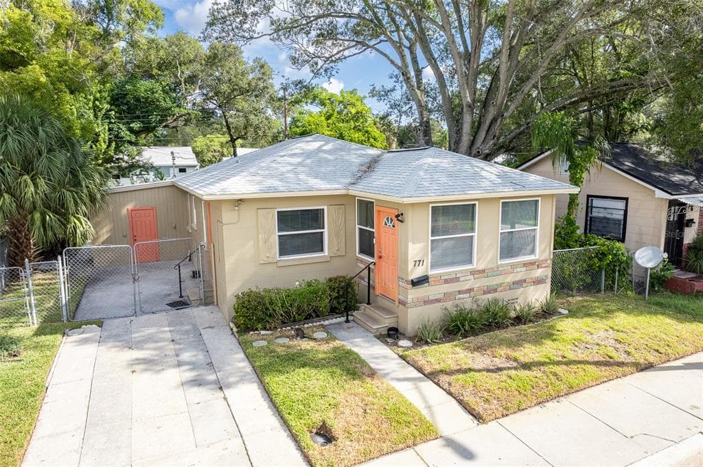 771 PARIS AVENUE S ST PETERSBURG, FL 33701