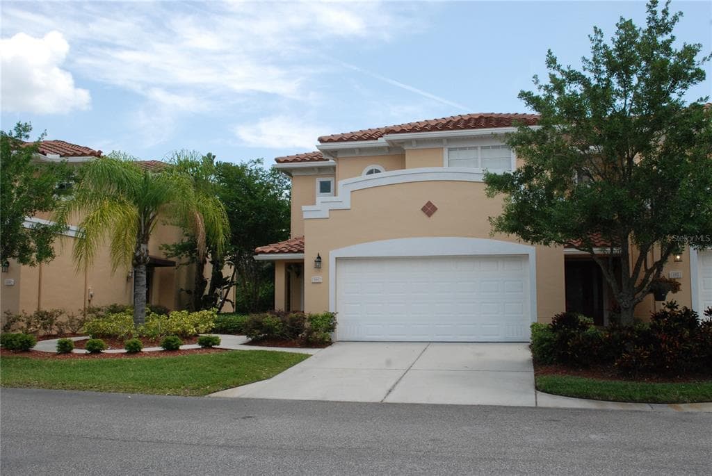 194 VALENCIA CIRCLE