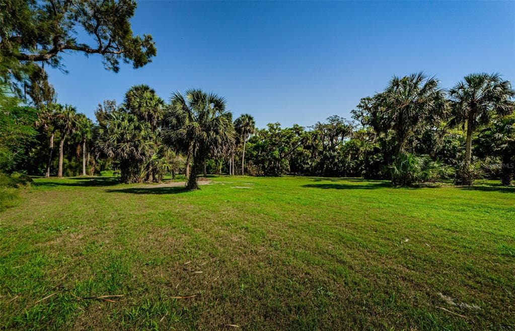 21 LIMESTONE DRIVE PORT RICHEY, FL 34668