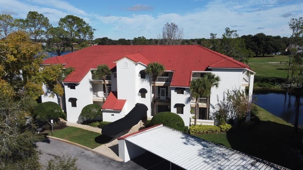 451 HAMPTONCREST CIRCLE UNIT 207 LAKE MARY, FL 32746
