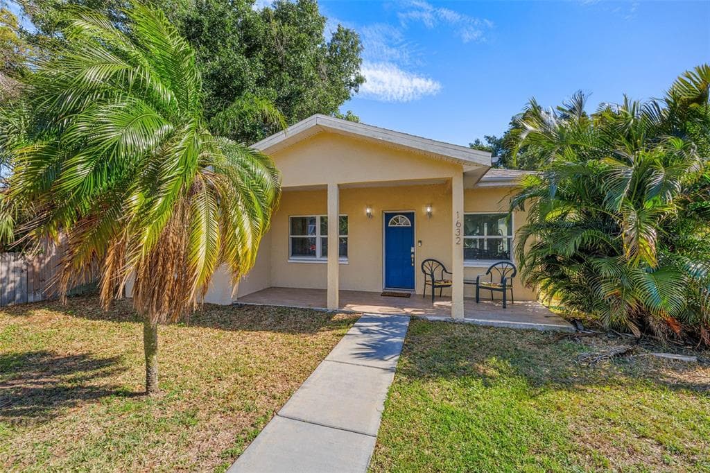 1632 28TH AVENUE N ST PETERSBURG, FL 33713