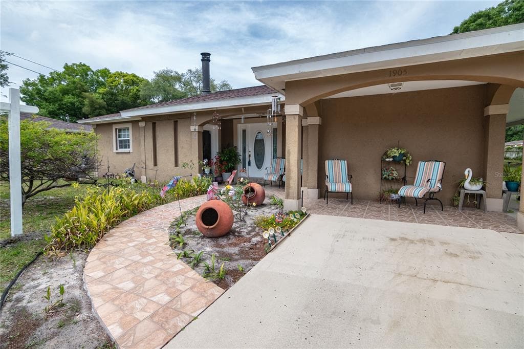 1905 W CRAWFORD STREET TAMPA, FL 33604