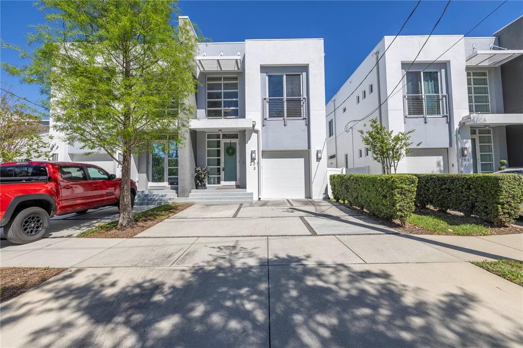 201 N TRASK STREET UNIT 3