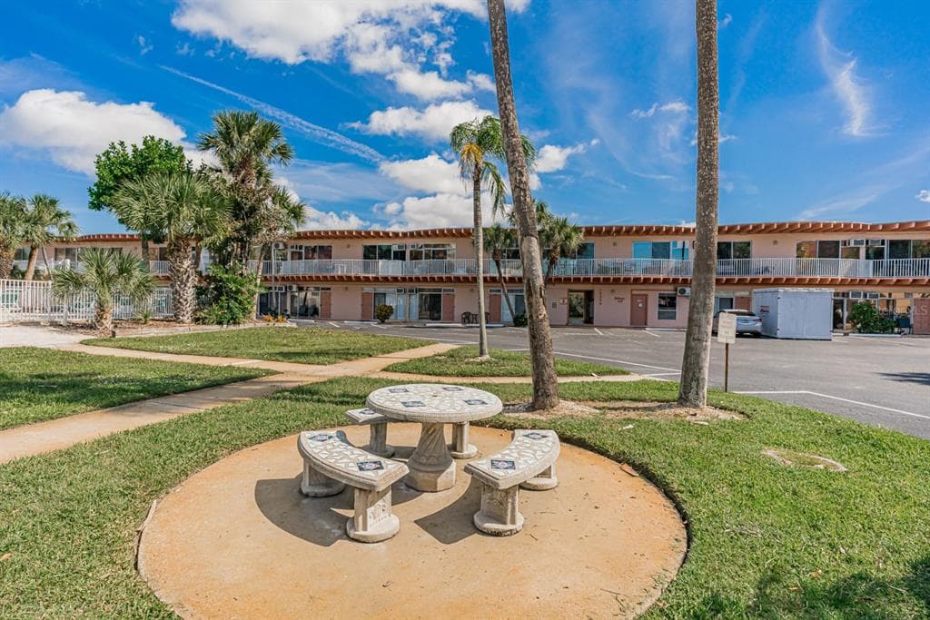 18399 GULF BOULEVARD UNIT 376