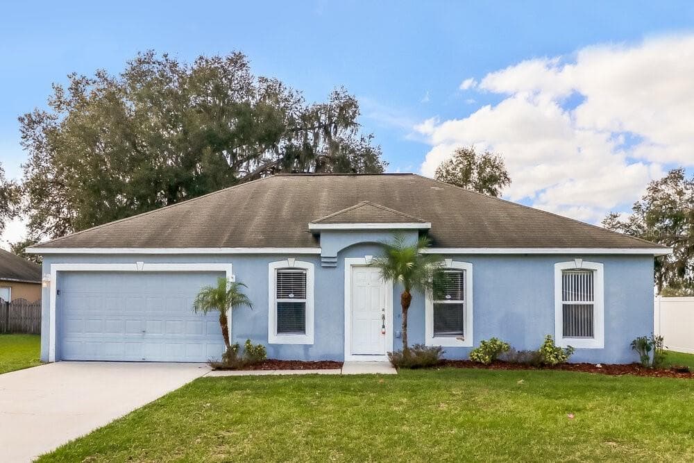 3830 SLEEPY HILL OAKS LOOP LAKELAND, FL 33810