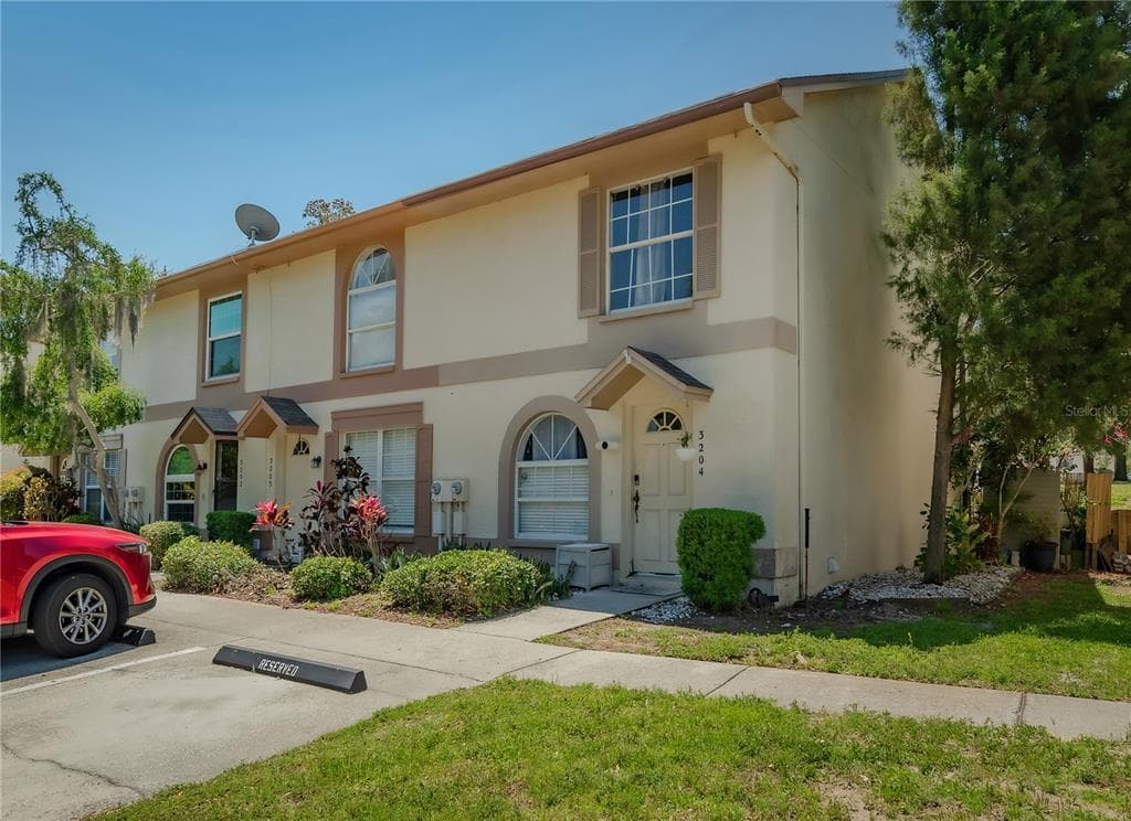 3204 BRIGADOON DRIVE CLEARWATER, FL 33759