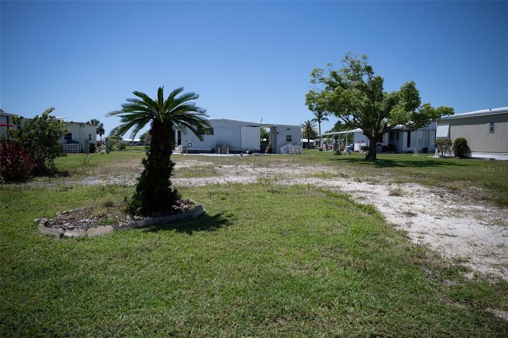 651 LA SALA NORTH PORT, FL 34287