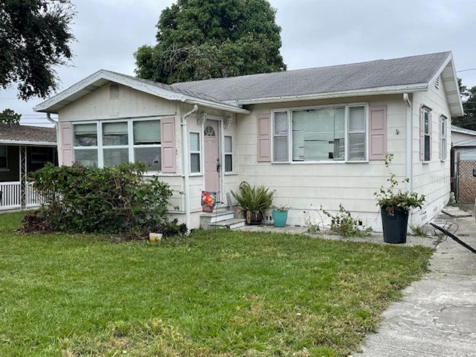 5113 15TH AVENUE S GULFPORT, FL 33707