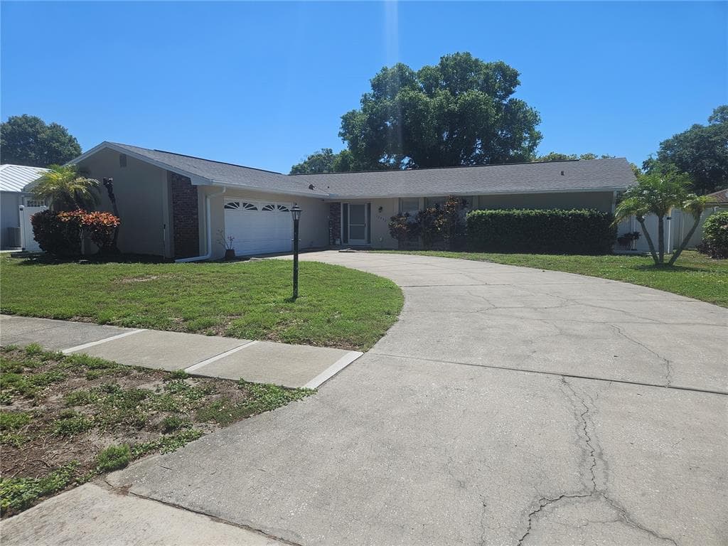 13530 103RD AVENUE LARGO, FL 33774