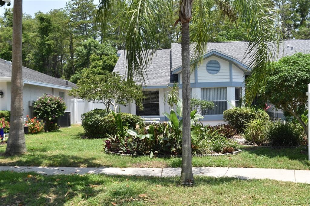 1691 POLO CLUB DRIVE TARPON SPRINGS, FL 34689