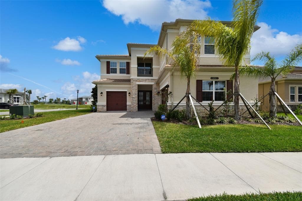 3456 ACACIA BAY AVENUE WESLEY CHAPEL, FL 33543