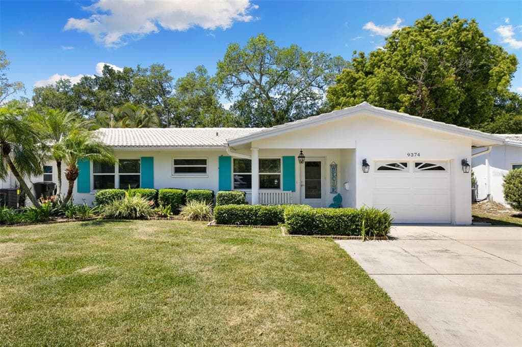 9374 141ST STREET SEMINOLE, FL 33776