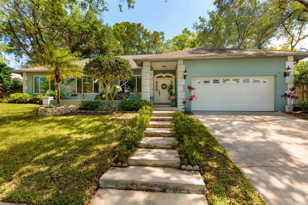 2415 INDIAN TRAIL E PALM HARBOR, FL 34683