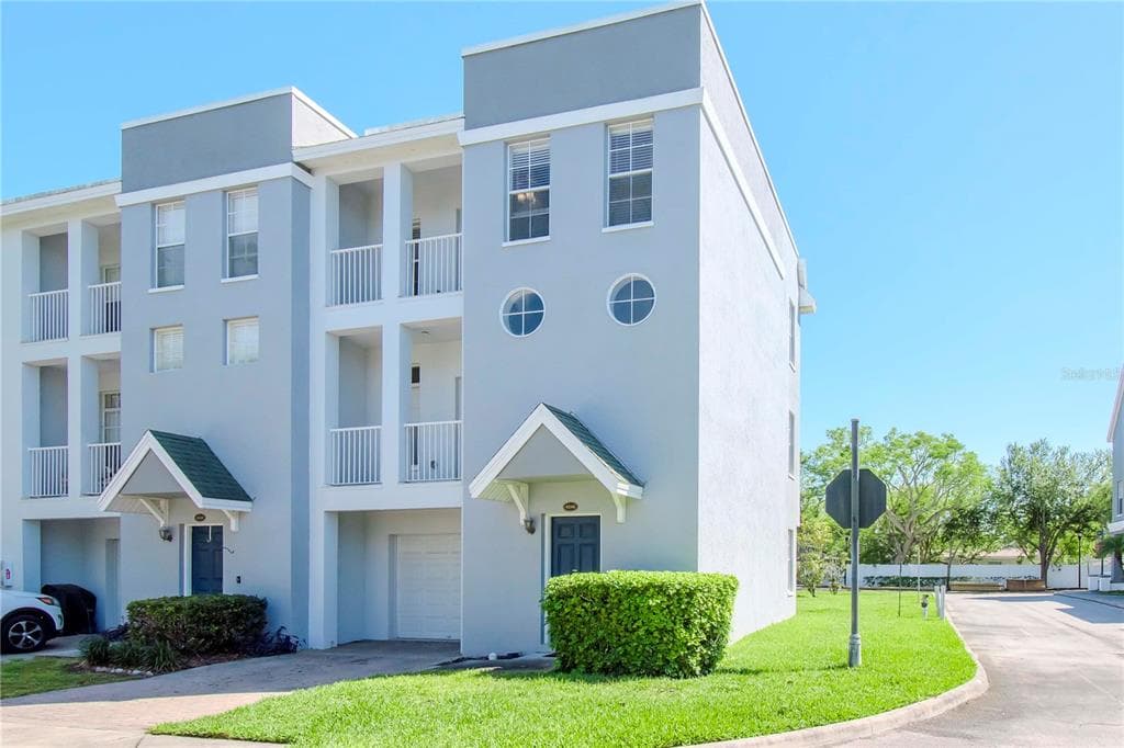 4546 BAY SPRING COURT TAMPA, FL 33611
