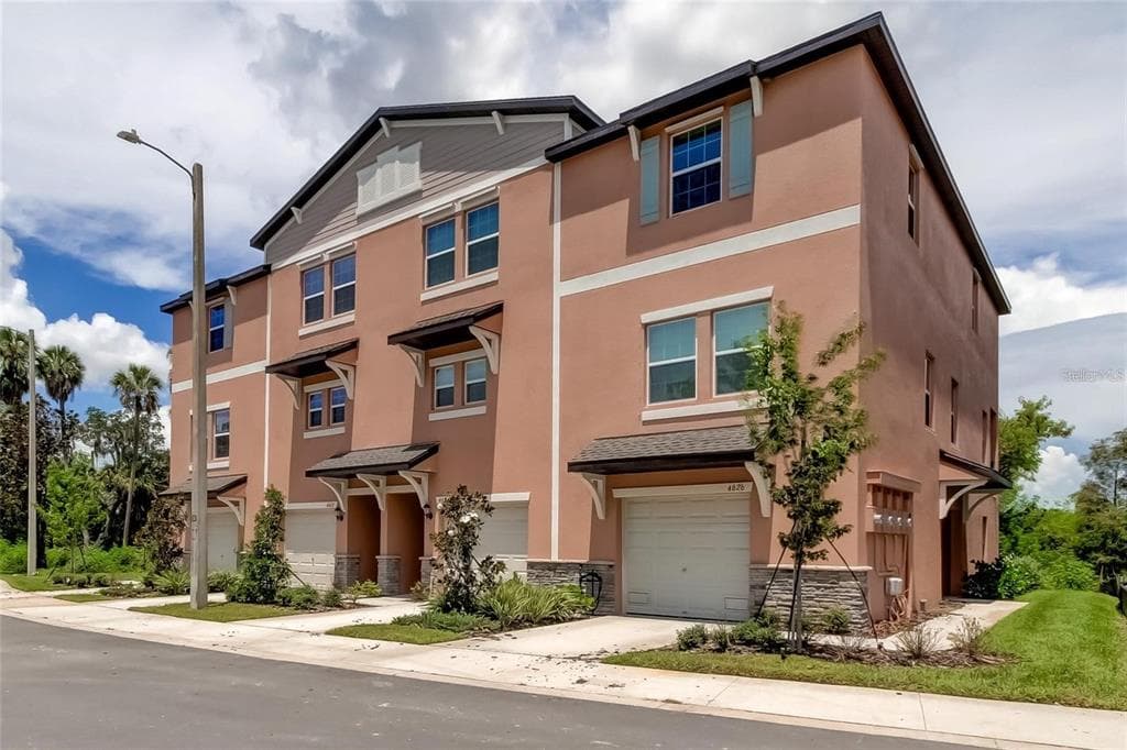 4626 WILLET COOPER COURT TAMPA, FL 33619