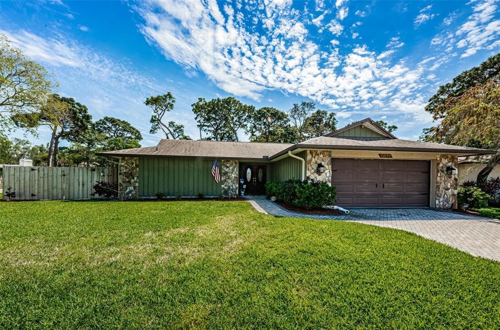 13191 100TH AVENUE SEMINOLE, FL 33776