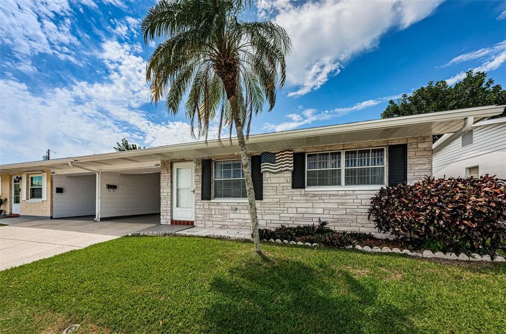 10108 TULIP STREET N UNIT 252 PINELLAS PARK, FL 33782
