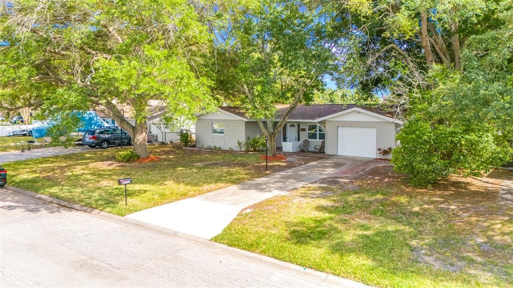 11388 82ND AVENUE SEMINOLE, FL 33772