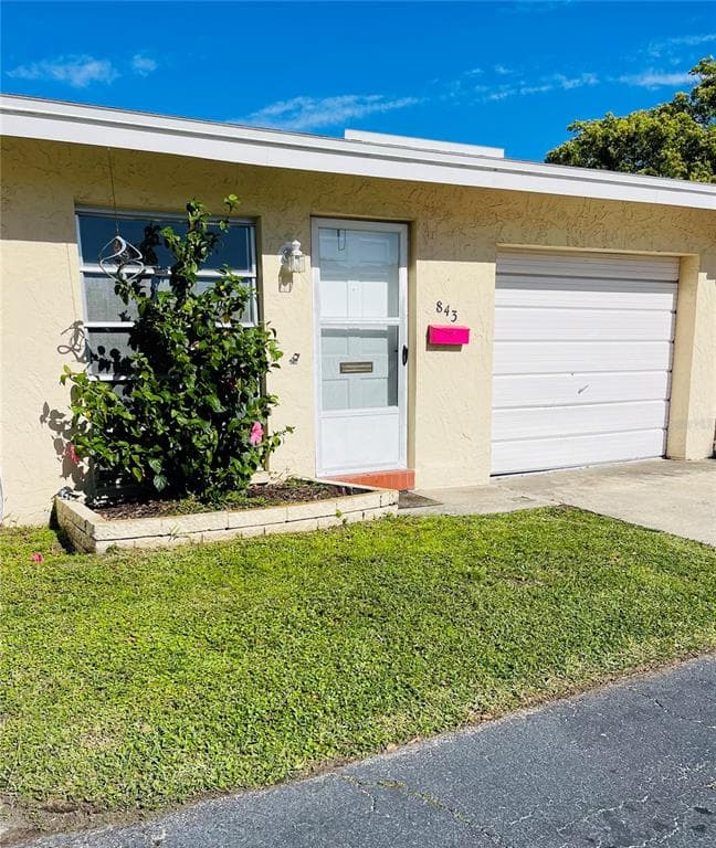 843 EDEN COURT DUNEDIN, FL 34698