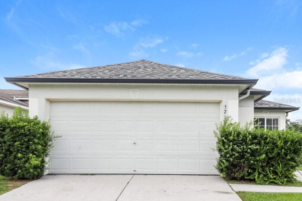 521 LINDSAY ANNE COURT PLANT CITY, FL 33563