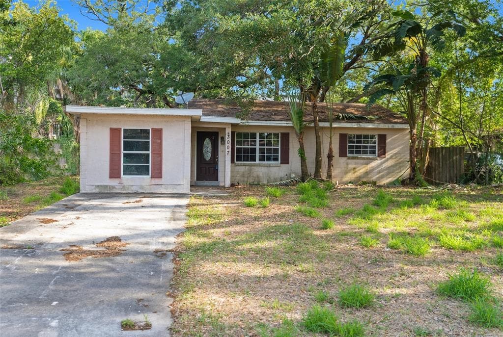 3007 W NAPOLEON AVENUE TAMPA, FL 33611