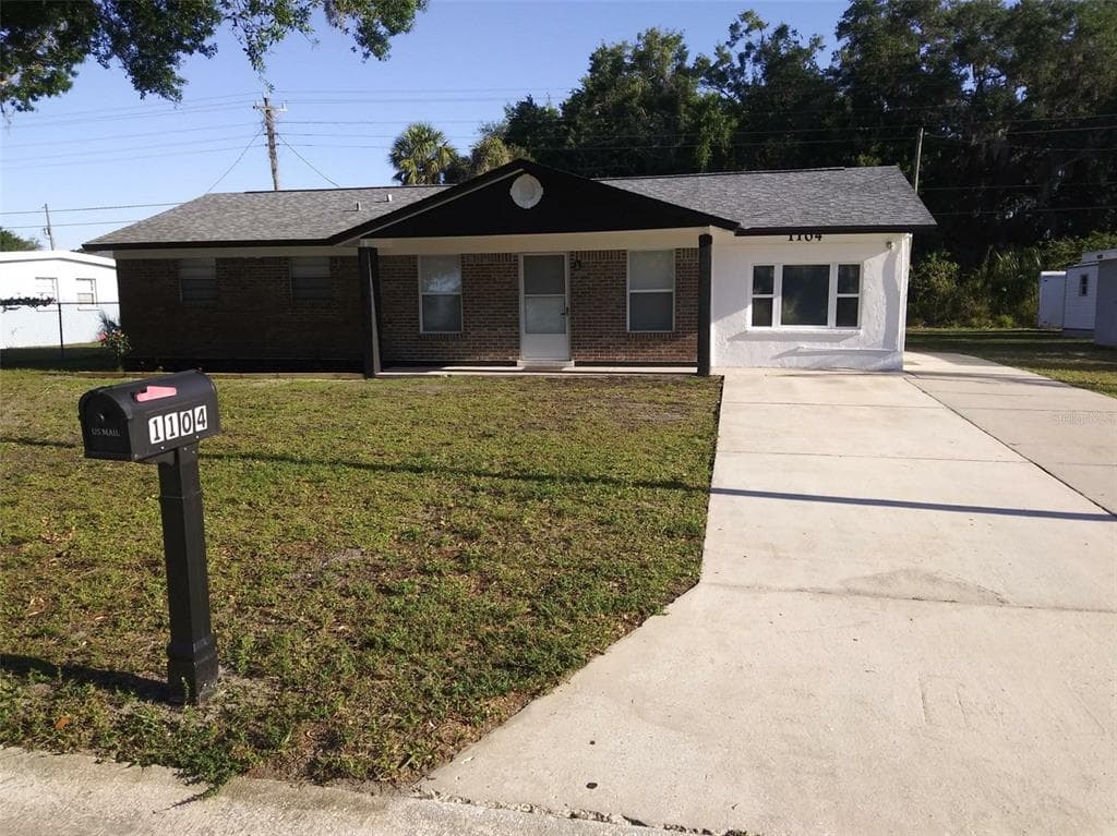 1104 26TH STREET COURT E PALMETTO, FL 34221