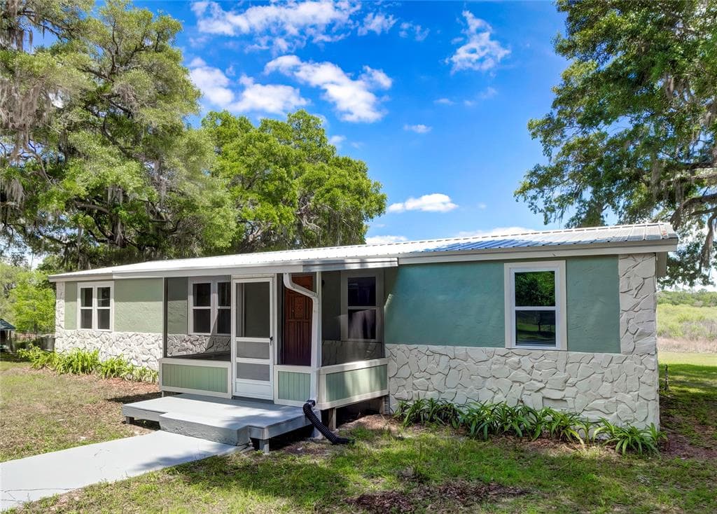 5665 S MERRYLAKE POINT FLORAL CITY, FL 34436