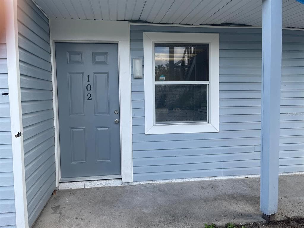 5048 TERRACE PALMS CIRCLE UNIT 102 TAMPA, FL 33617