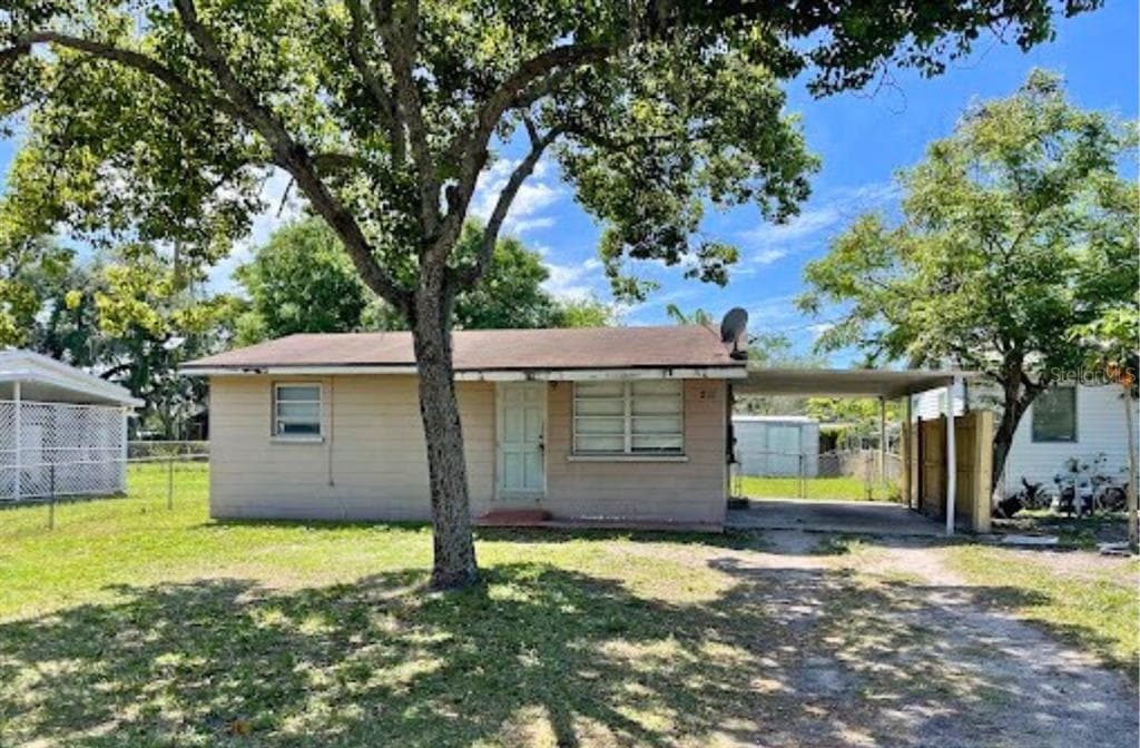 211 GRIFFIN AVENUE LAKELAND, FL 33801