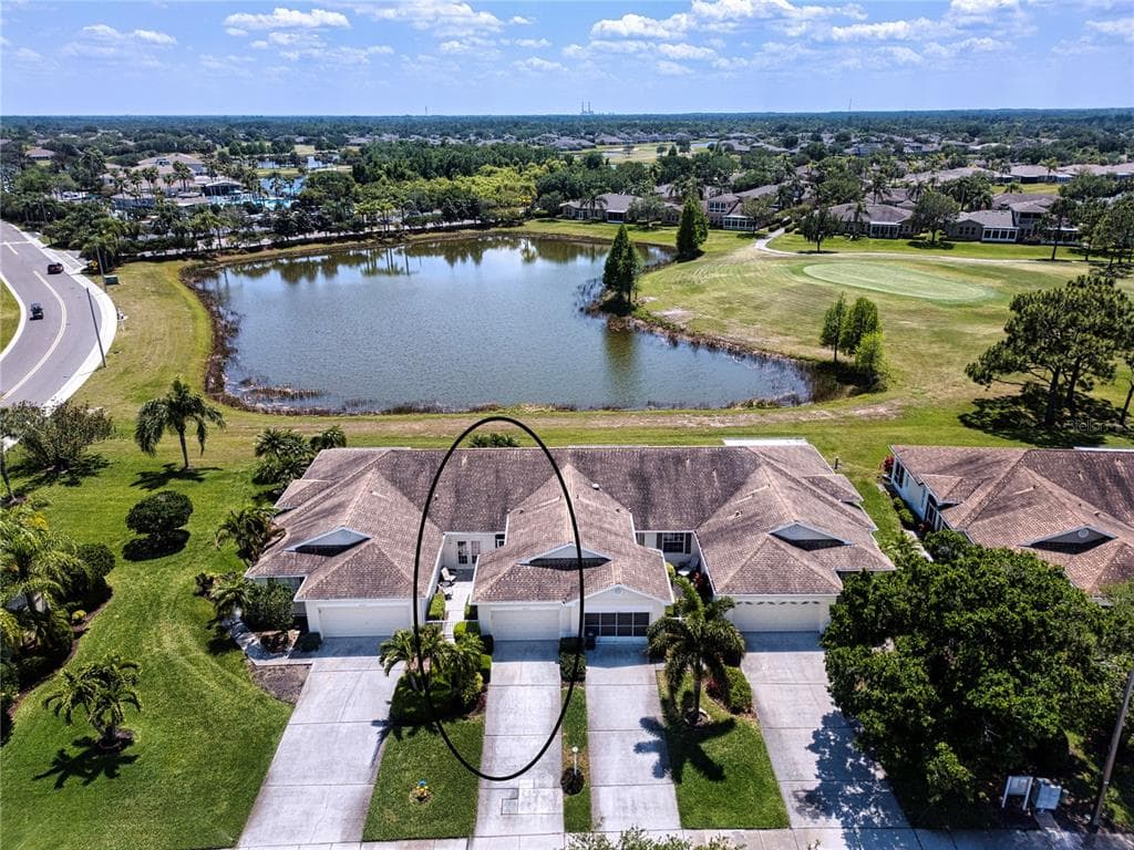 2225 NANTUCKET DRIVE UNIT 56 SUN CITY CENTER, FL 33573